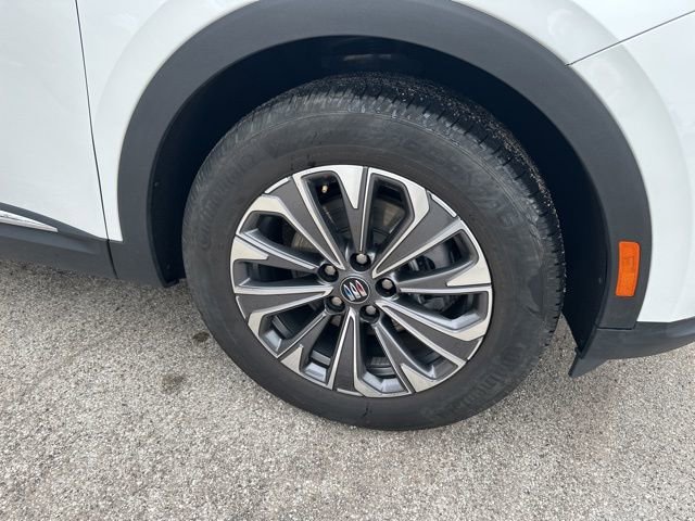 Used 2025 Buick Envision Preferred image 12