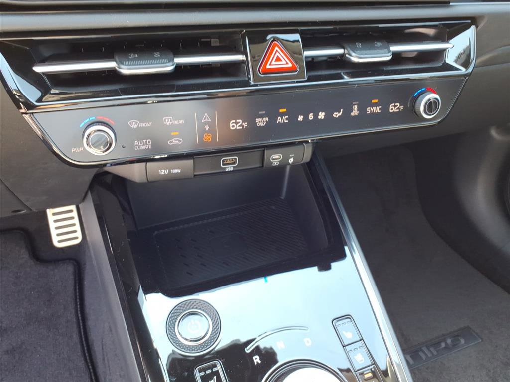 New 2026 Kia Niro Wave w/ Wave Preserve Package FWD image 23