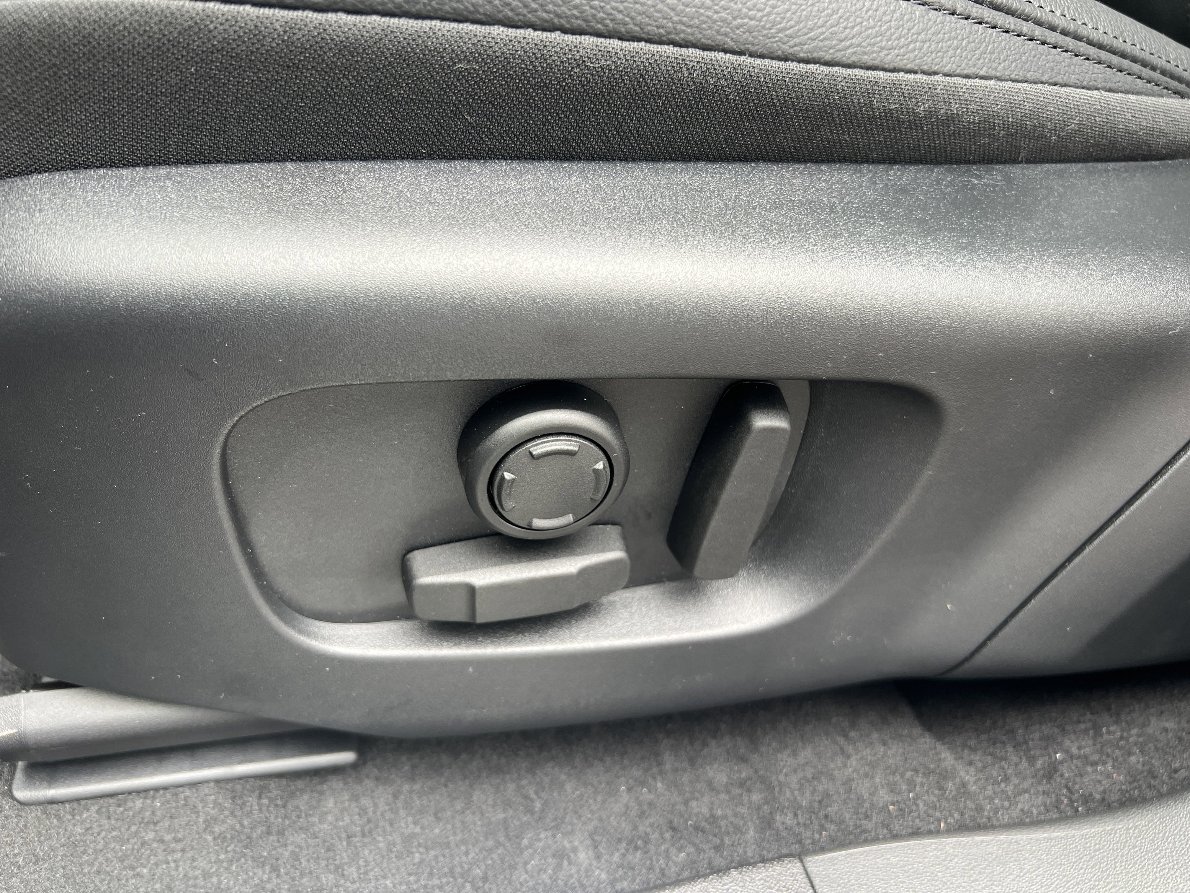 New 2026 Land Rover Range Rover Evoque Dynamic SE image 24