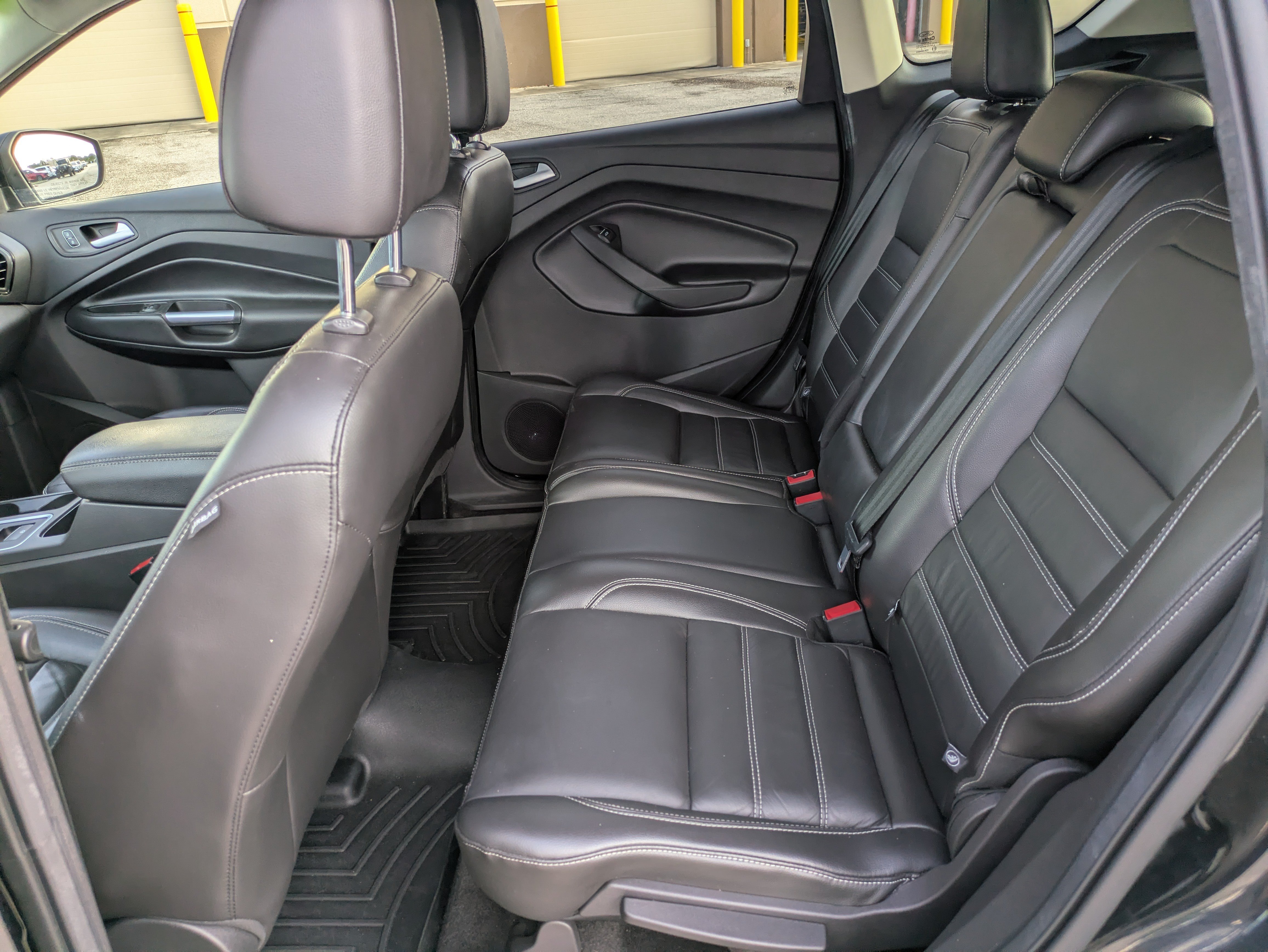 Used 2017 Ford Escape Titanium w/ Canadian Touring Package AWD/4WD image 14
