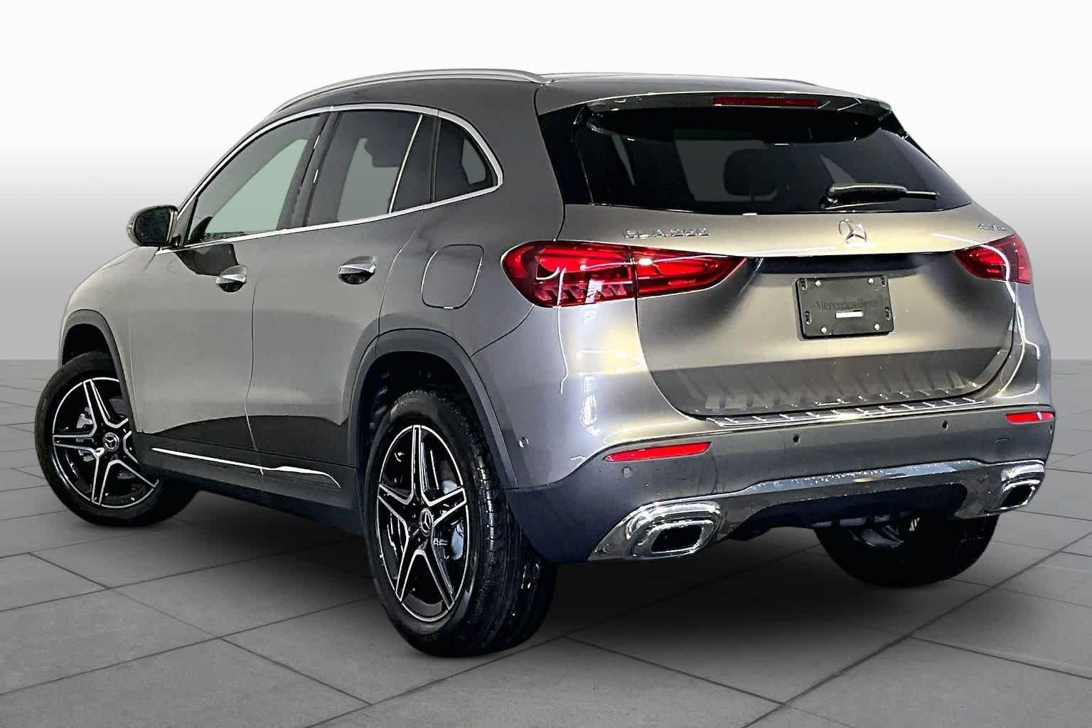 New 2026 Mercedes-Benz GLA 250 4MATIC image 3