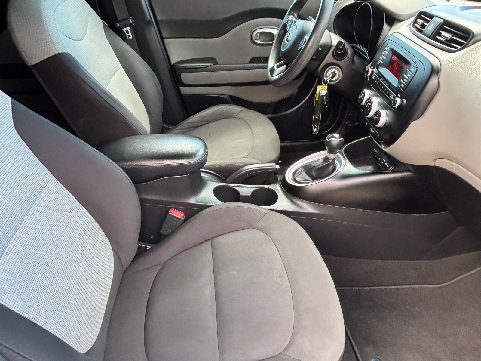 Used 2016 Kia Soul FWD image 30