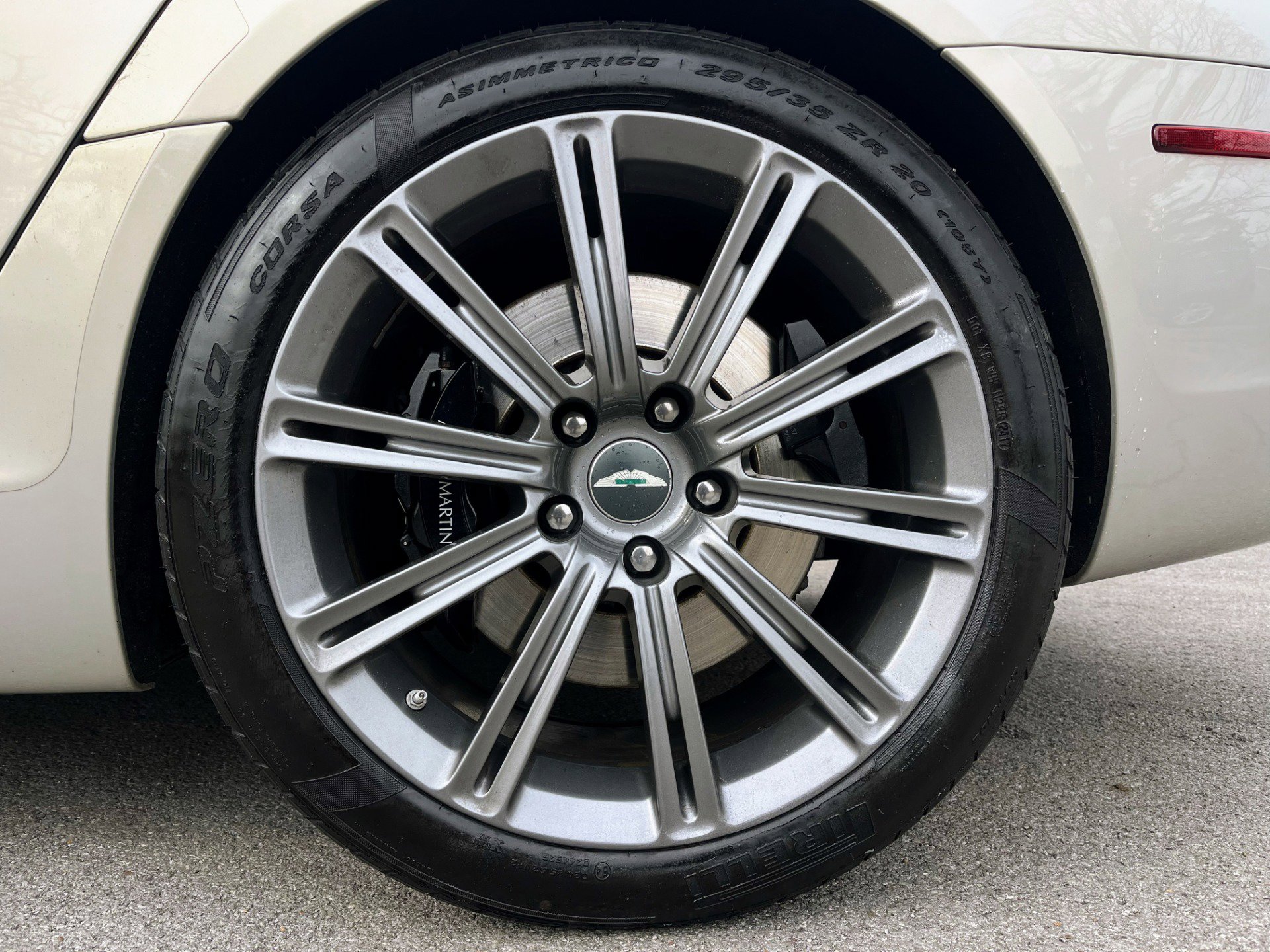 Used 2011 Aston Martin Rapide Luxe image 66