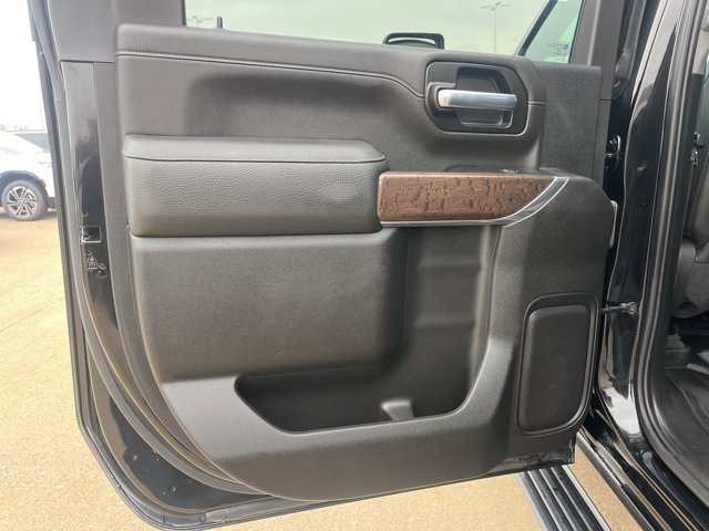 Used 2023 GMC Sierra 3500 Denali w/ Denali Black Diamond Edition image 41