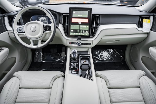 New 2026 Volvo XC60 B5 Ultra w/ Protection Package Premier image 19