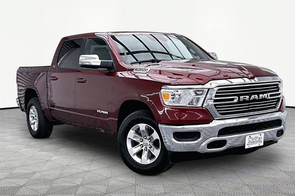 Used 2023 RAM 1500 Laramie AWD/4WD image 12