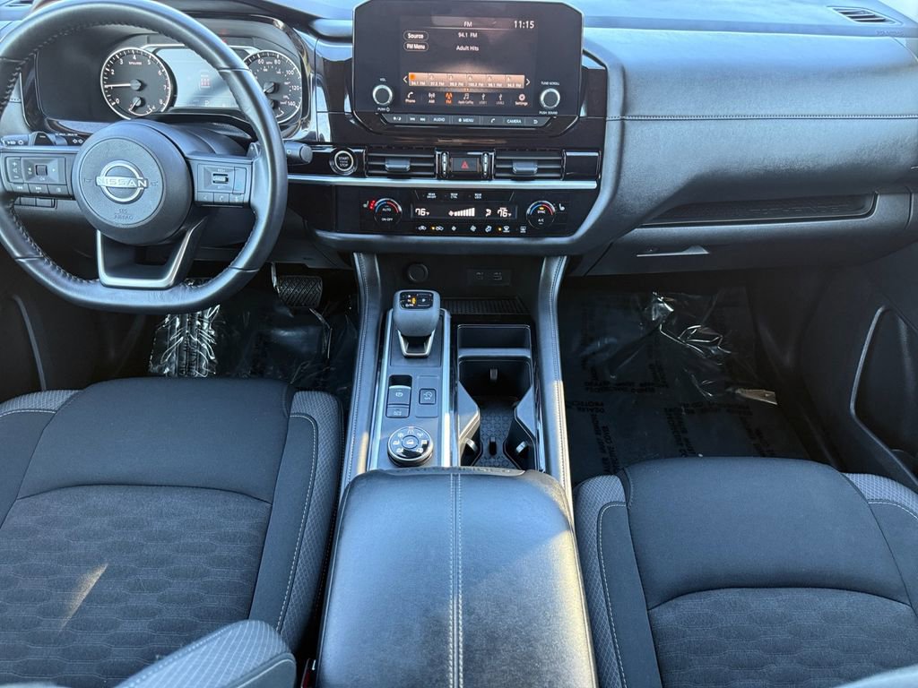 Certified 2024 Nissan Pathfinder SV image 10