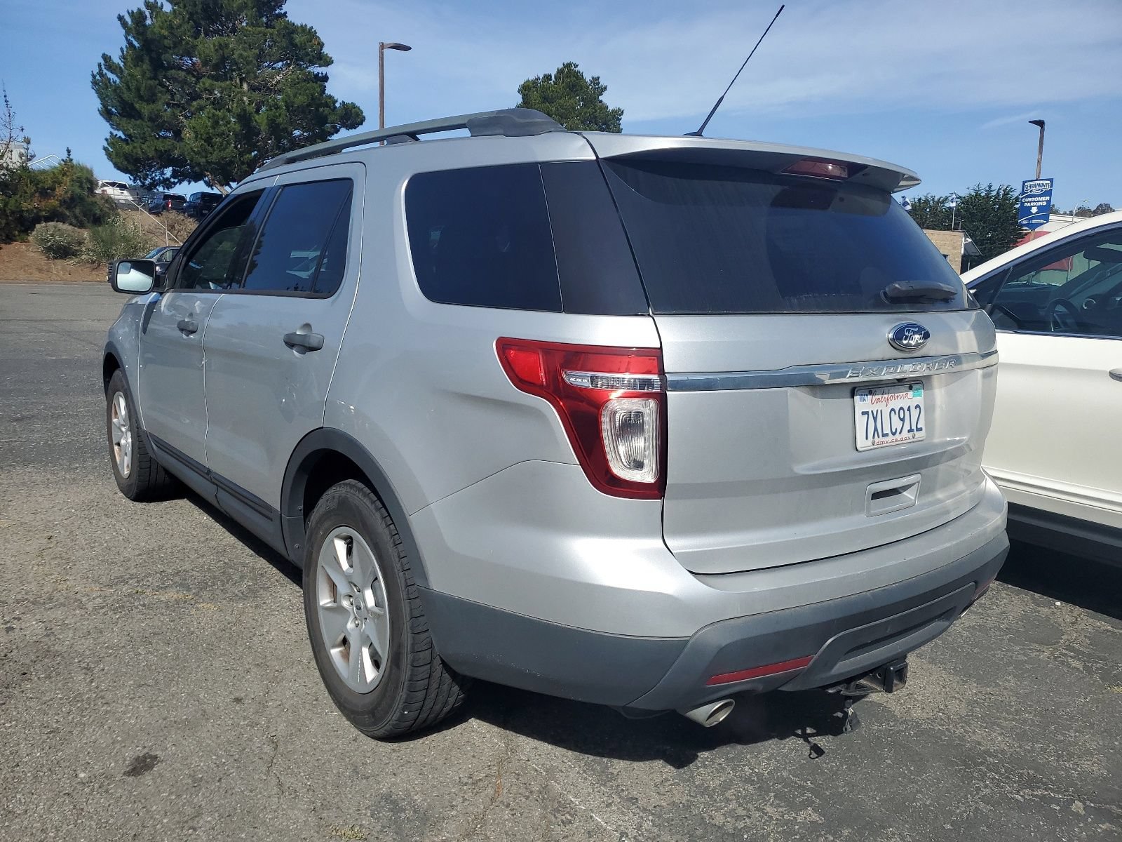 Used 2014 Ford Explorer FWD image 4
