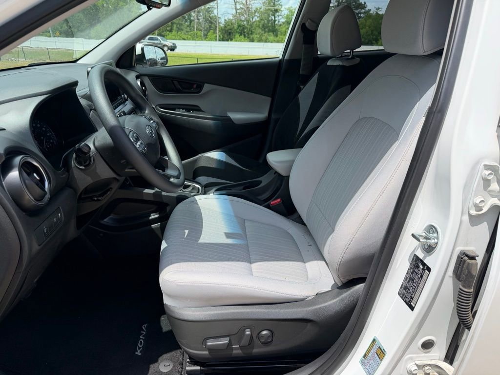 Used 2023 Hyundai Kona SEL FWD image 10