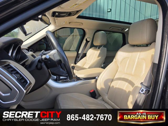 Used 2016 Land Rover Range Rover Sport SE AWD/4WD image 9