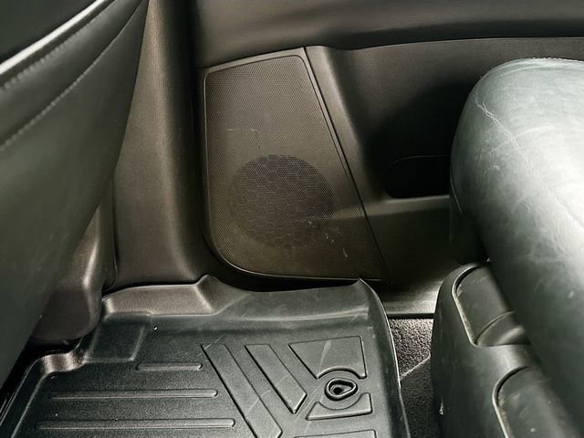 Used 2017 Nissan Armada Platinum w/ Interior Lighting Package image 28