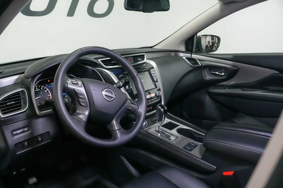Used 2023 Nissan Murano SV w/ SV Midnight Edition Package FWD image 15