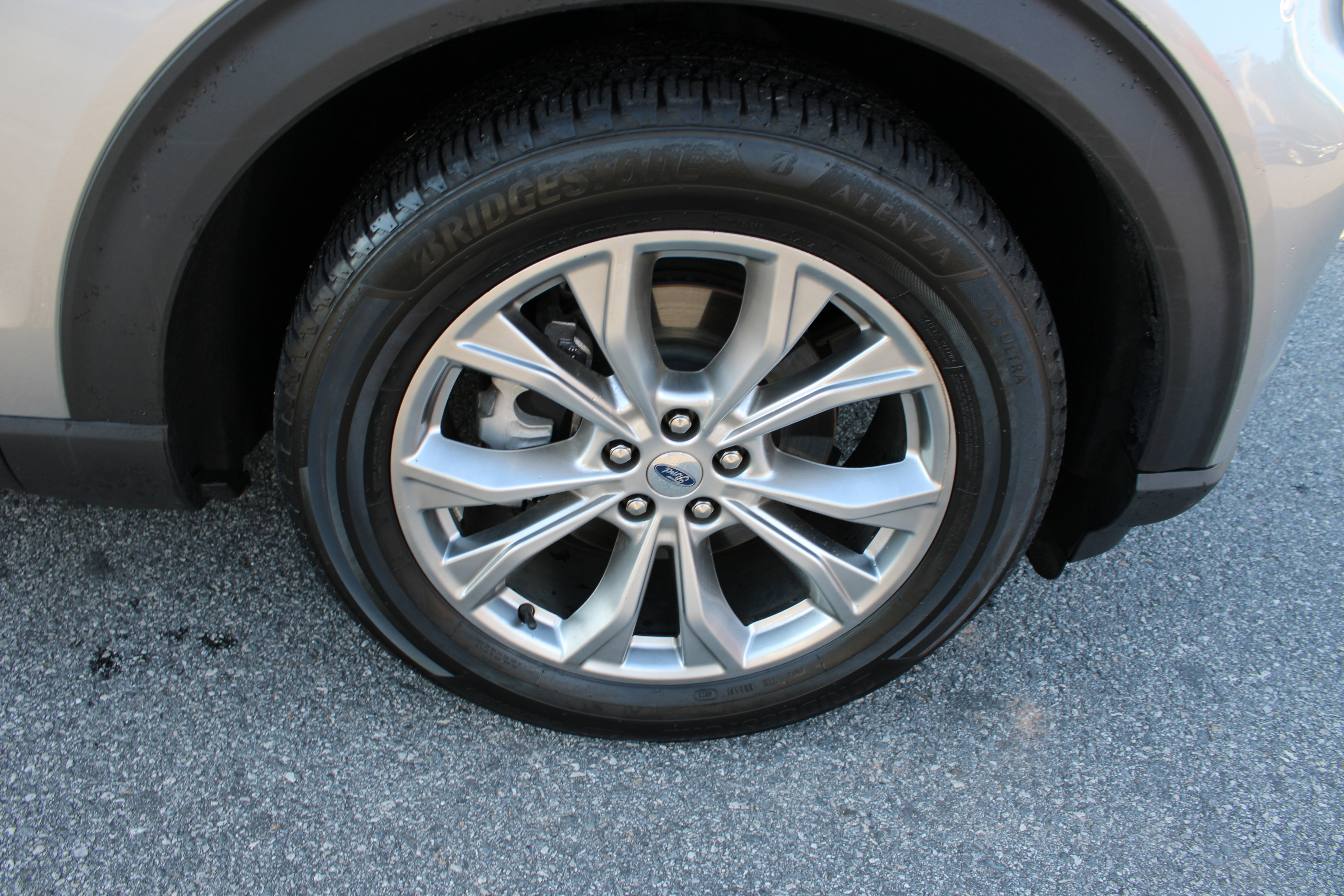 Used 2021 Ford Explorer Limited w/ Equipment Group 301A image 13