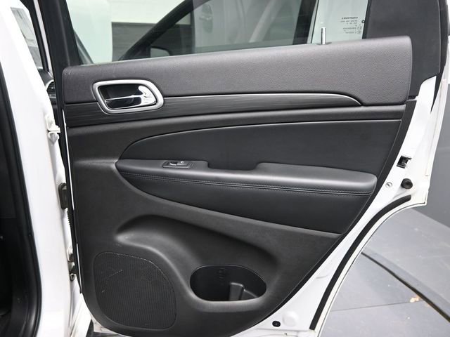 Used 2019 Jeep Grand Cherokee Altitude image 23