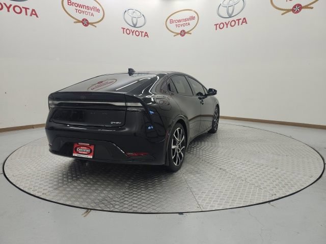 Used 2026 Toyota Prius Plug-In Hybrid FWD image 8