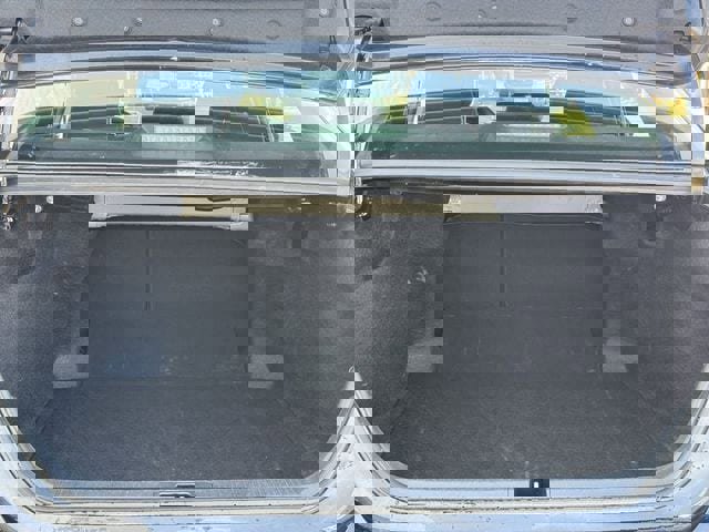 Used 2025 Toyota Camry LE image 33