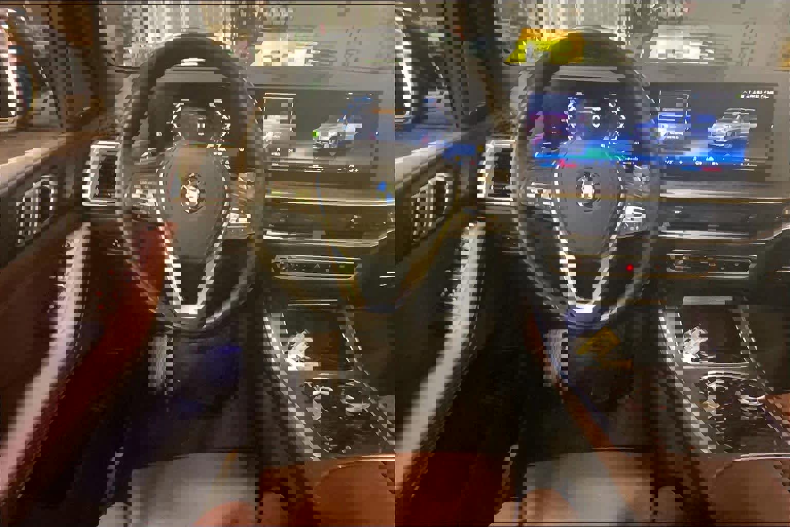 Used 2024 BMW X5 xDrive40i w/ Premium Package image 5