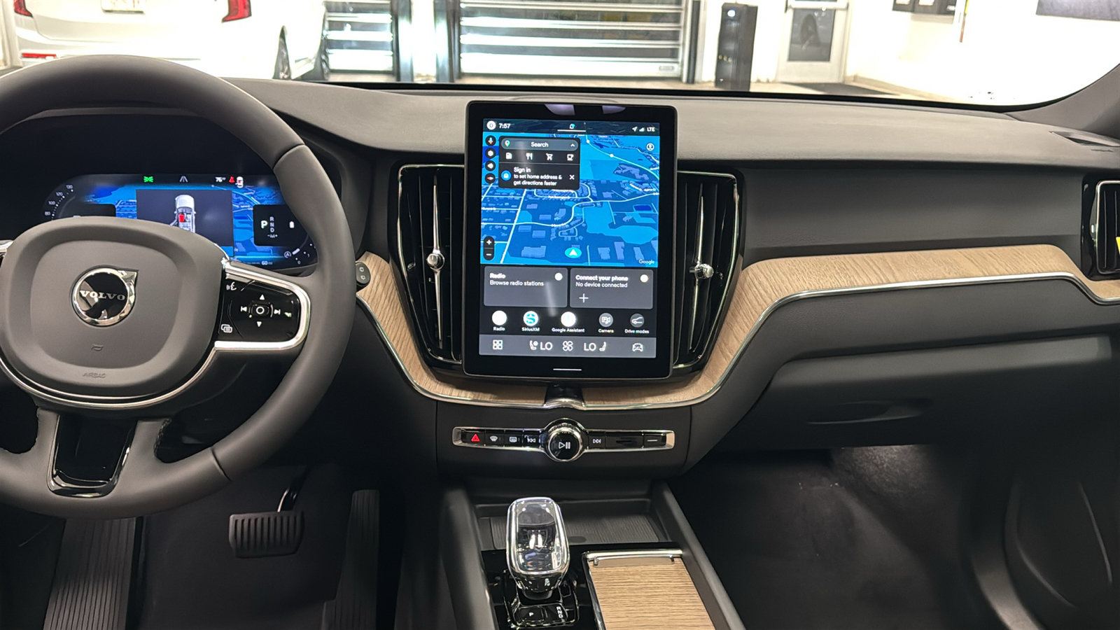 New 2027 Volvo XC60 B5 Core AWD/4WD image 11