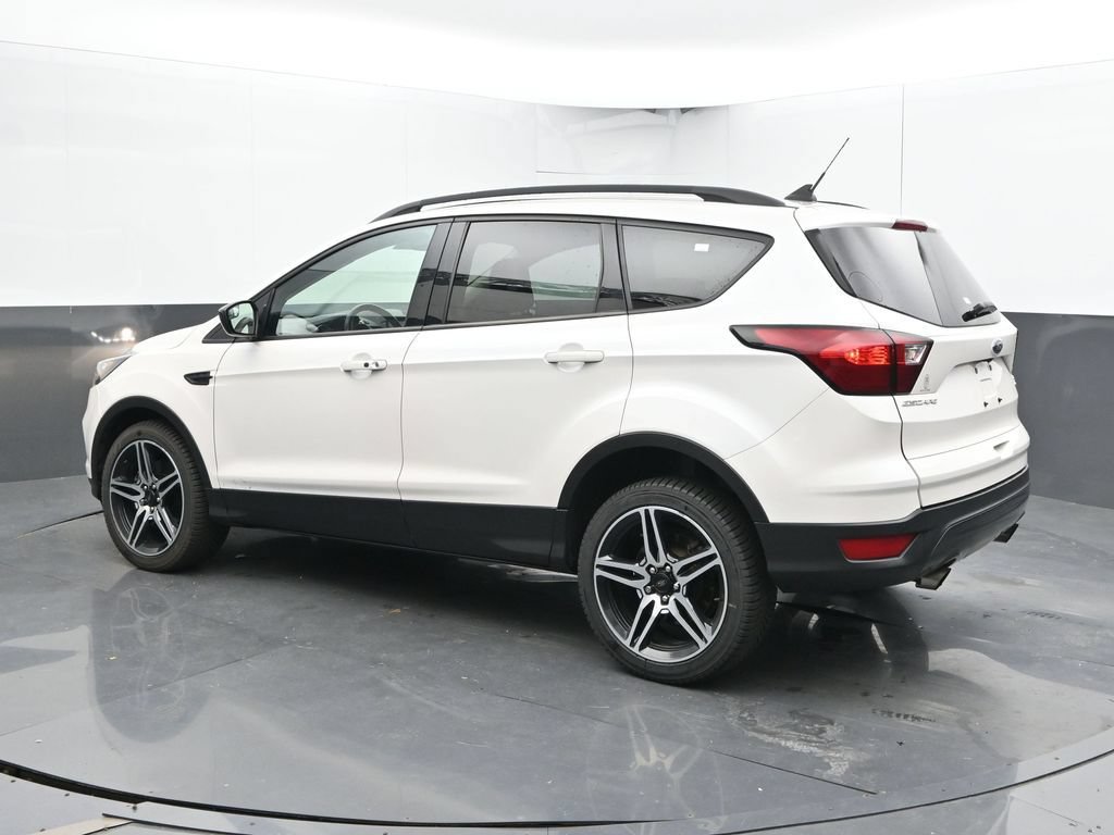 Used 2019 Ford Escape SEL AWD/4WD image 9