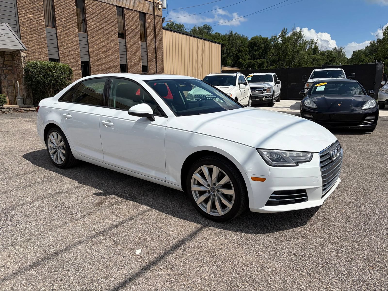 Used 2017 Audi A4 2.0T Ultra Premium w/ Convenience Package FWD image 3