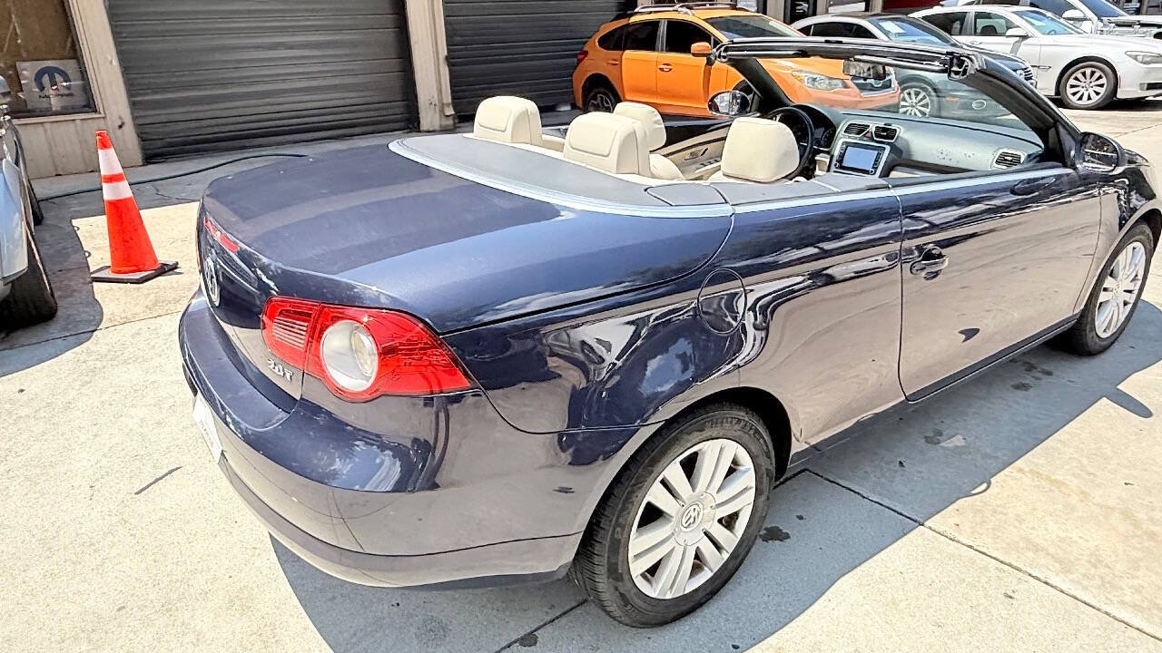 Used 2008 Volkswagen Eos Komfort FWD image 21