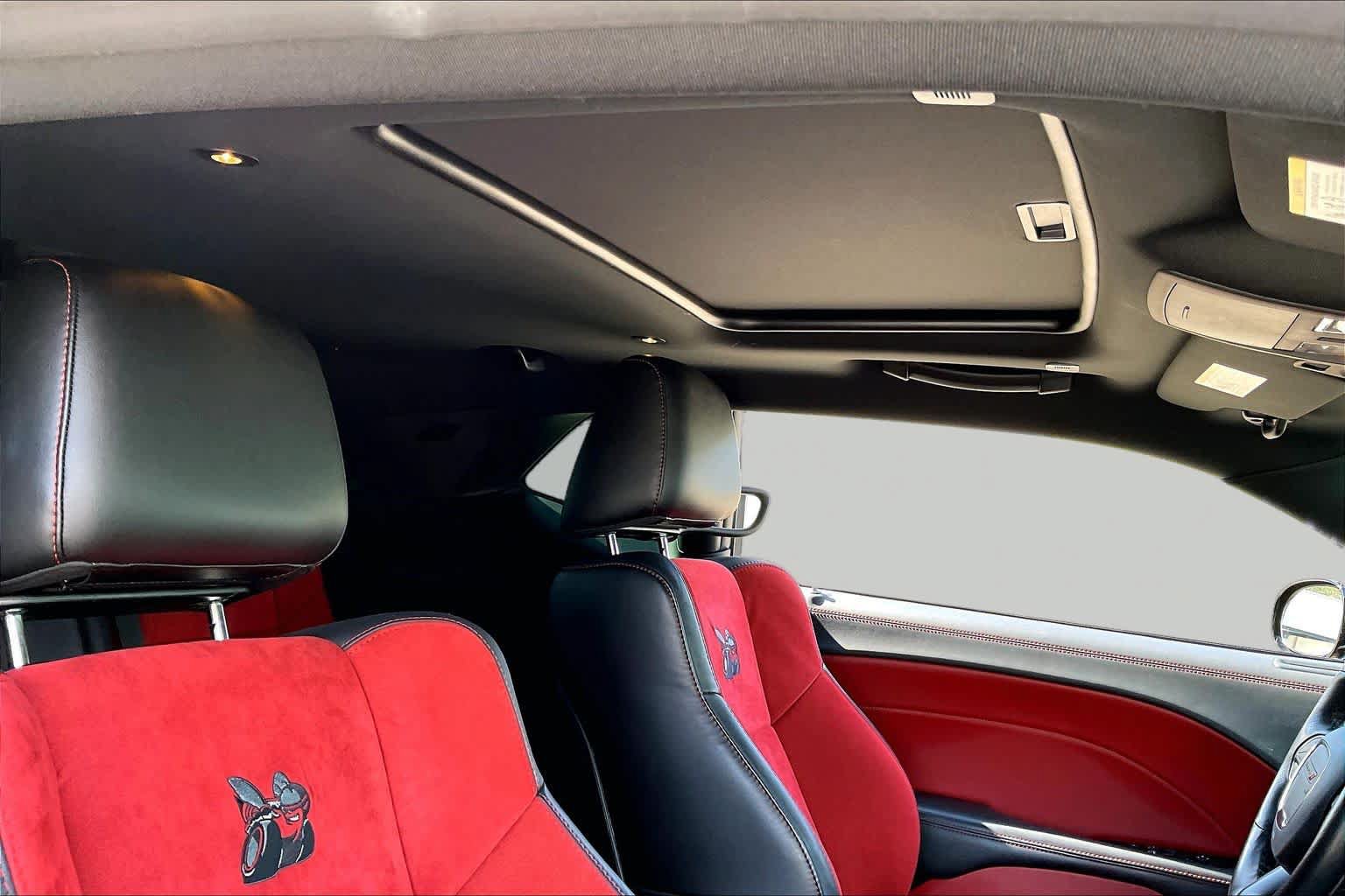 Used 2022 Dodge Challenger R/T Scat Pack RWD image 14