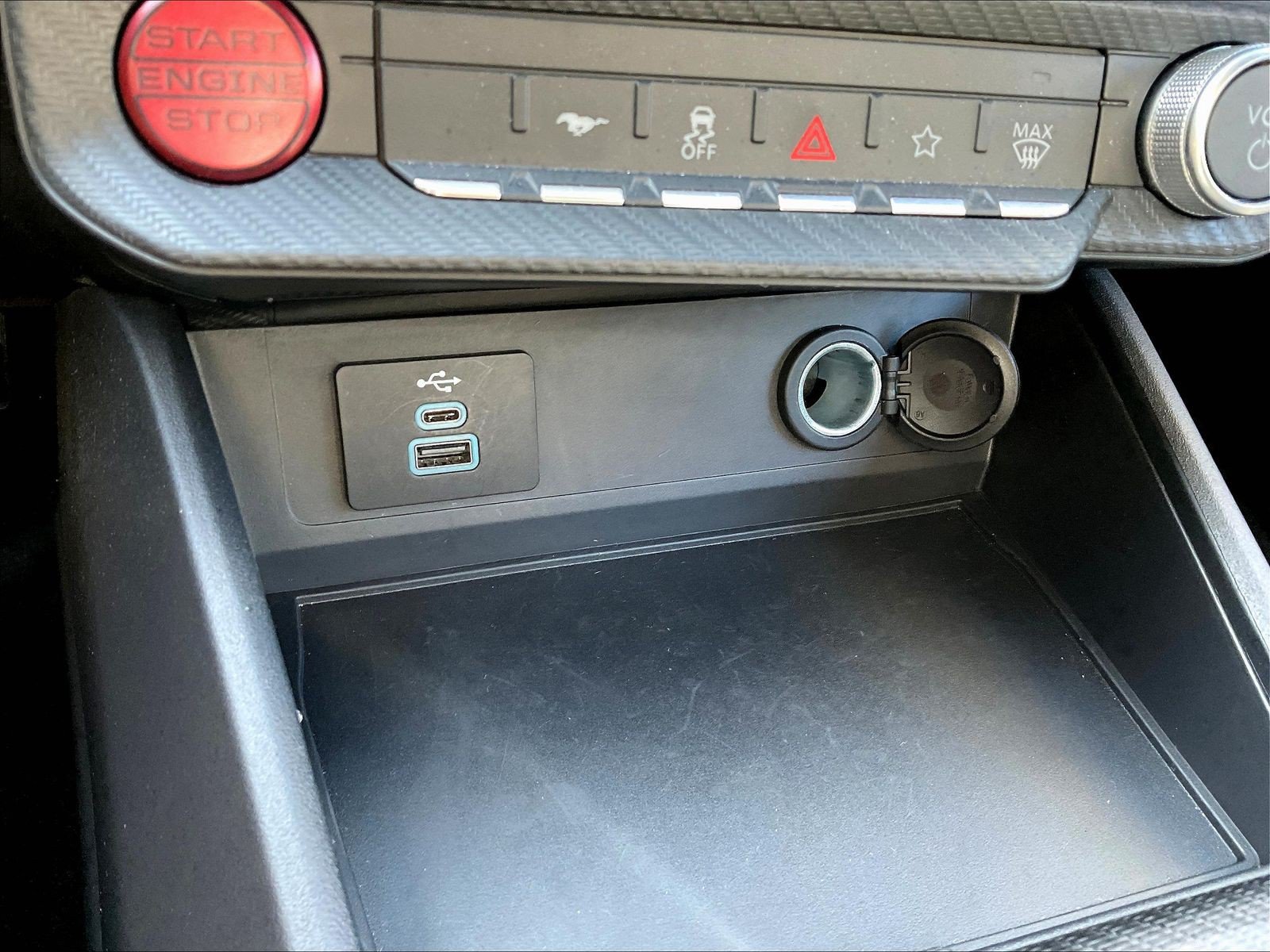 Used 2024 Ford Mustang GT RWD image 17