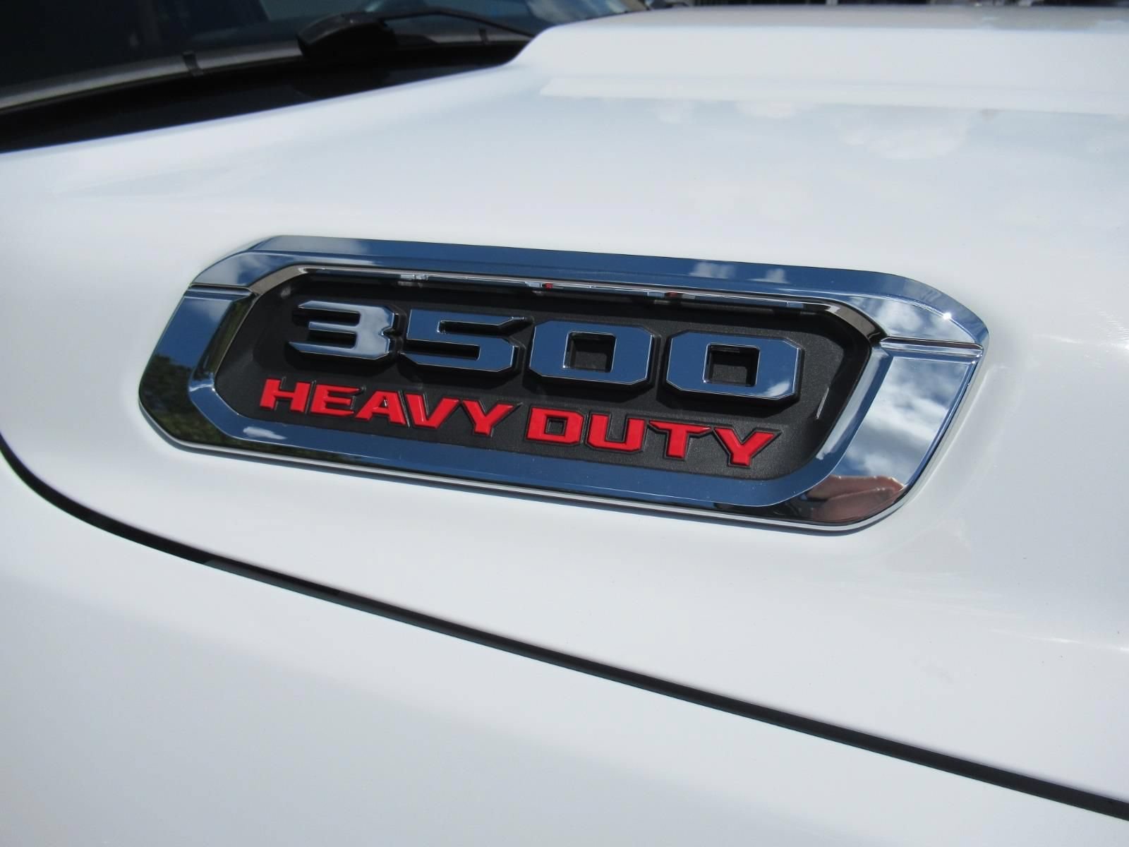 Certified 2026 RAM 3500 Tradesman w/ Chrome Appearance Group AWD/4WD image 36