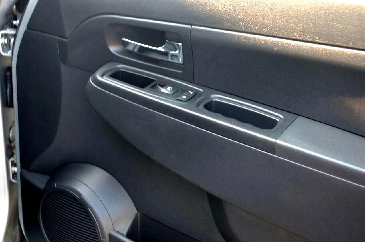 Used 2012 Jeep Liberty Sport image 28