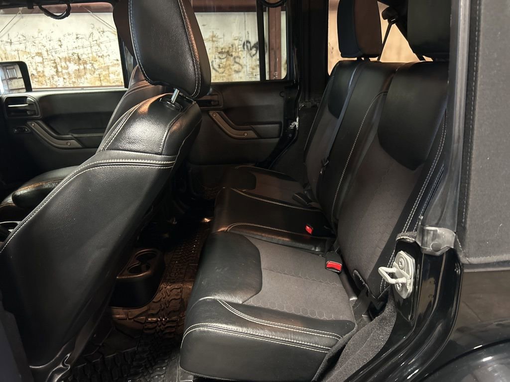 Used 2016 Jeep Wrangler Unlimited Sport image 18