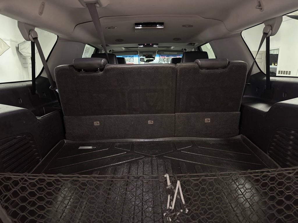 Used 2017 Chevrolet Suburban Premier RWD image 14