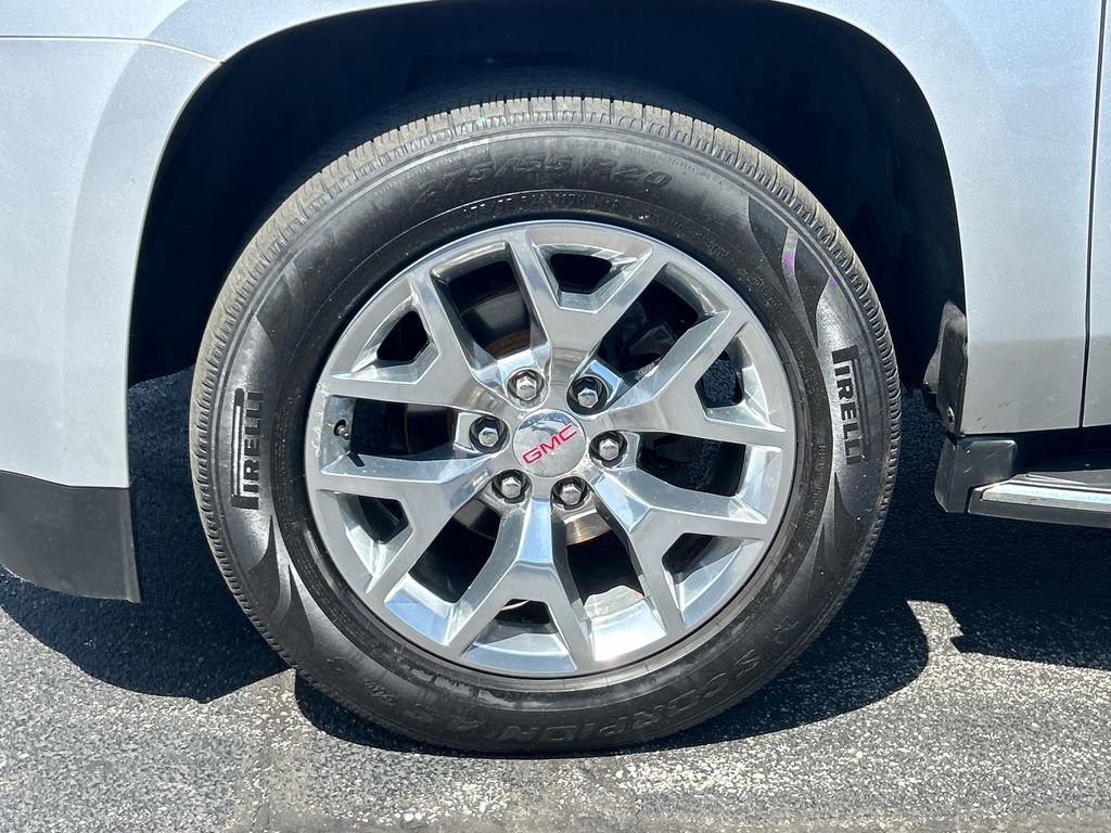 Used 2017 GMC Yukon XL SLT w/ Open Road Package AWD/4WD image 11