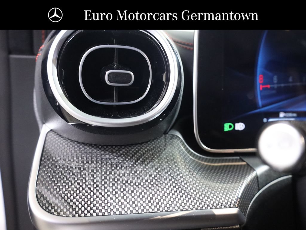 Used 2024 Mercedes-Benz C 43 AMG 4MATIC Sedan image 35