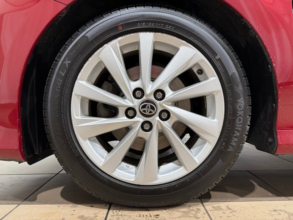 Certified 2022 Toyota Camry LE image 9