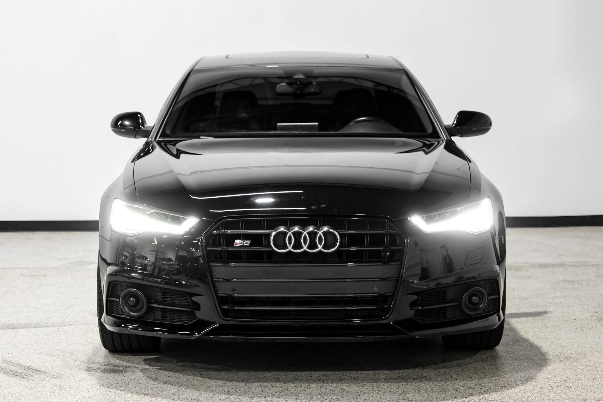 Used 2018 Audi S6 Premium Plus w/ S Sport Package AWD/4WD image 3