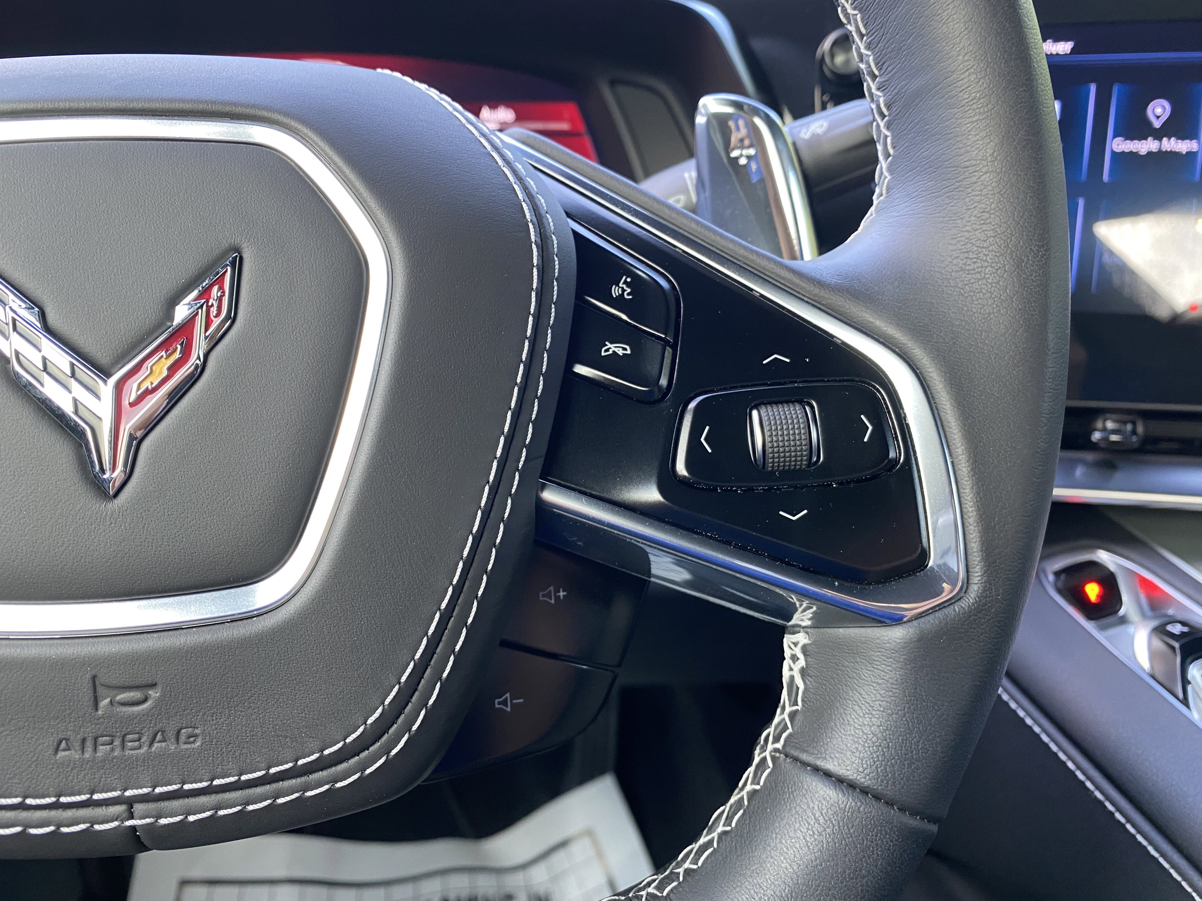 Used 2025 Chevrolet Corvette Stingray Coupe w/ 1LT image 19