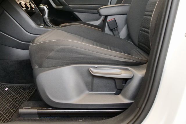 Used 2022 Volkswagen Tiguan S image 11