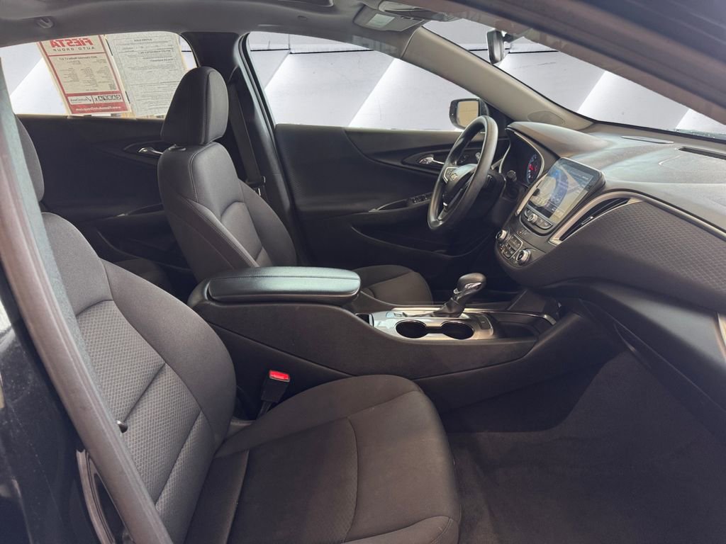 Used 2023 Chevrolet Malibu LT image 13