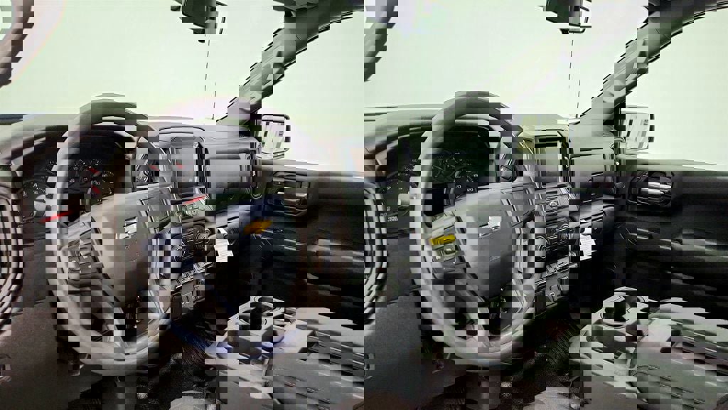 Used 2021 Chevrolet Silverado 1500 W/T w/ WT Value Package AWD/4WD image 16