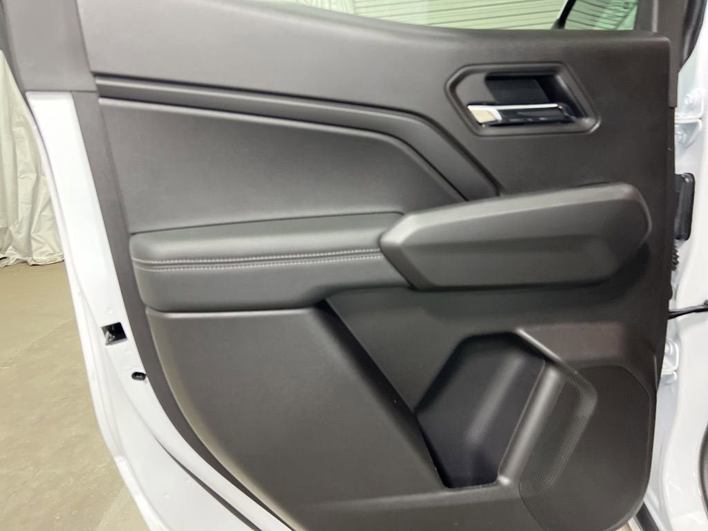 New 2025 Chevrolet Colorado LT w/ LT Convenience Package RWD image 19