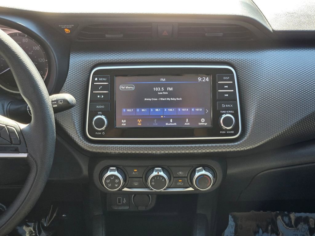 Used 2020 Nissan Kicks S FWD image 15