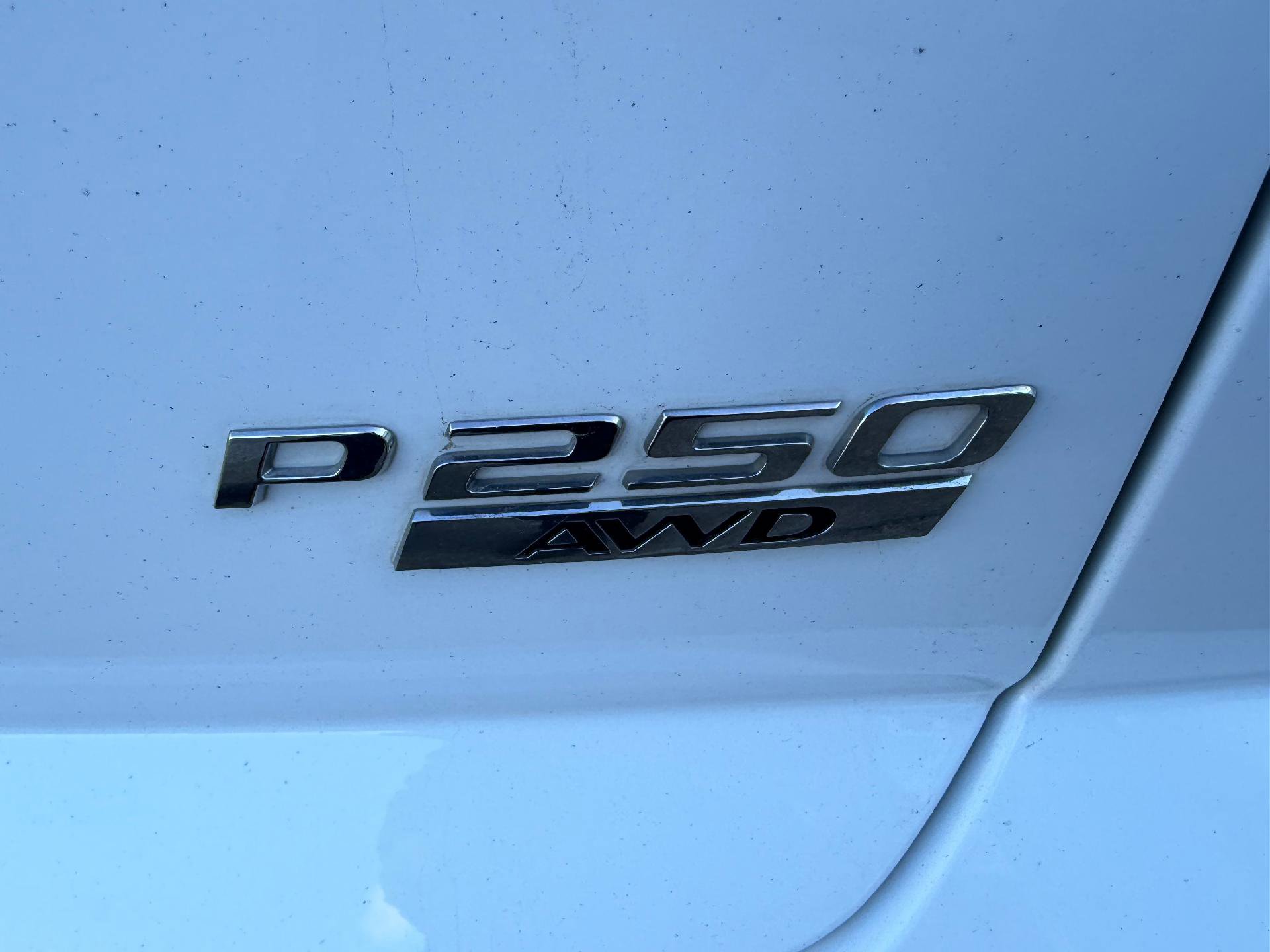 Used 2020 Jaguar E-PACE Sport Utility image 16