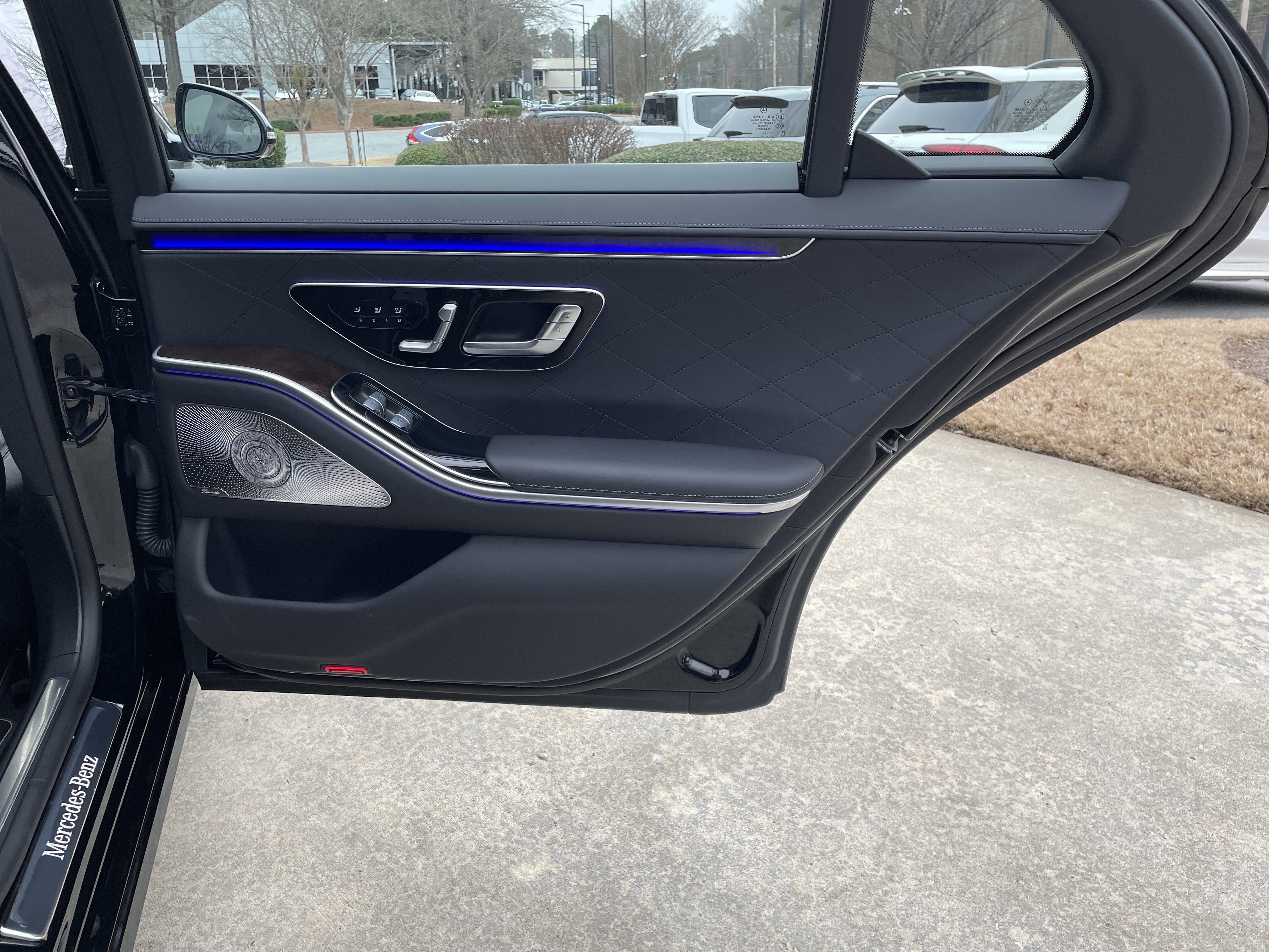 Certified 2024 Mercedes-Benz S 580e 4MATIC Sedan image 41