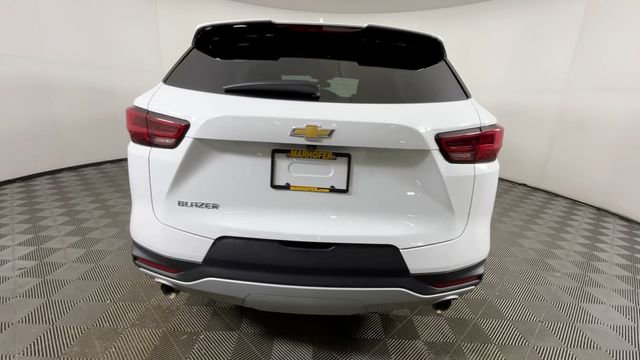 Used 2023 Chevrolet Blazer LT w/ Convenience Package FWD image 5