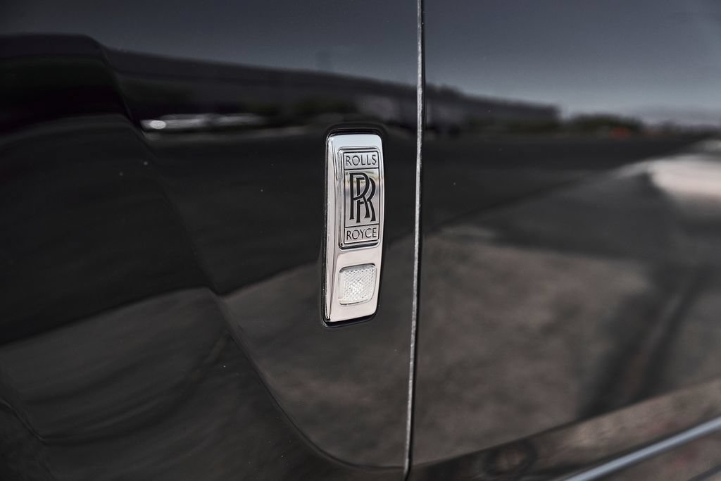 Used 2014 Rolls-Royce Ghost RWD image 11