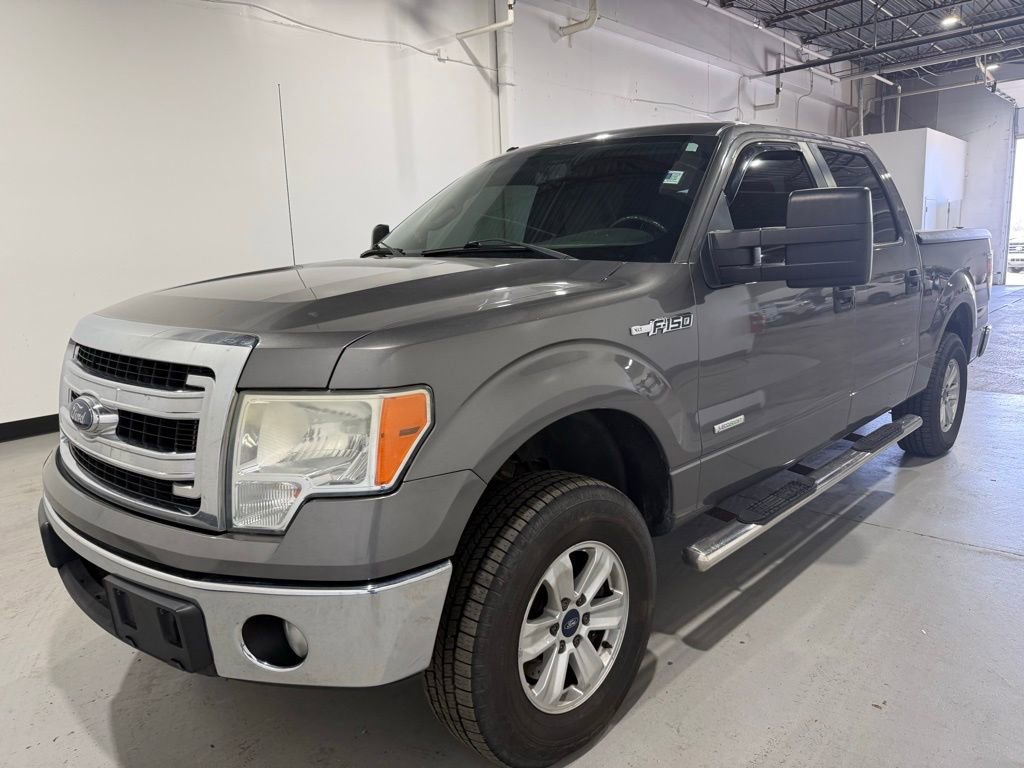 Used 2013 Ford F150 XLT w/ Mid Equipment Group image 2