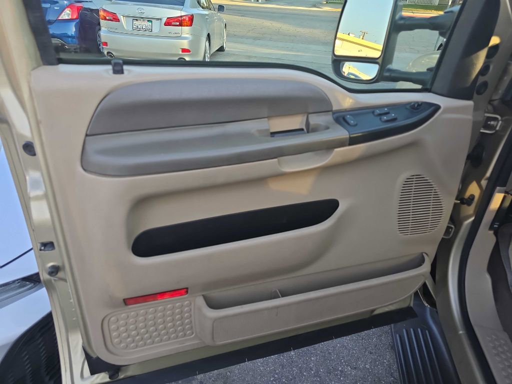 Used 2000 Ford F250 2WD SuperCab Super Duty image 8