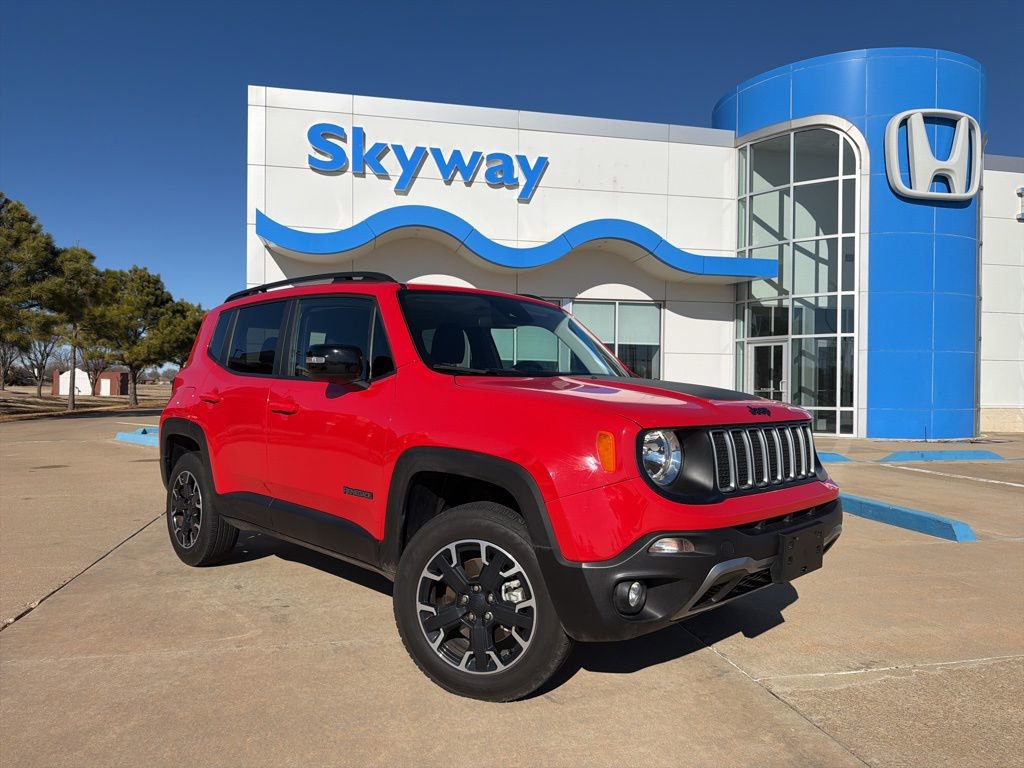 Used 2023 Jeep Renegade Latitude video 1
