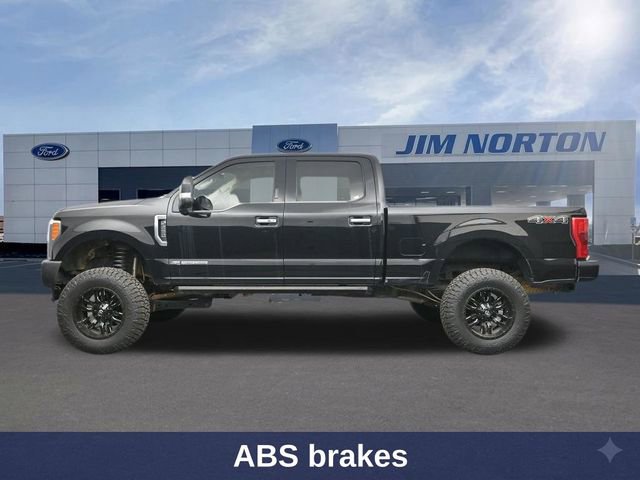 Used 2019 Ford F250 Limited AWD/4WD image 9
