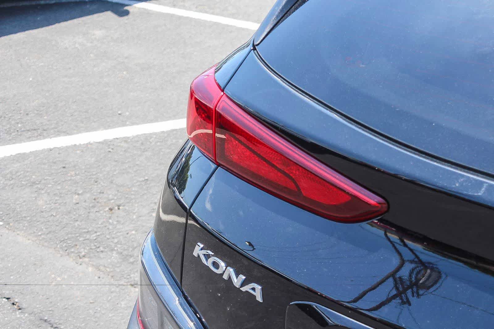 Certified 2023 Hyundai Kona SEL w/ Cargo Package FWD image 8